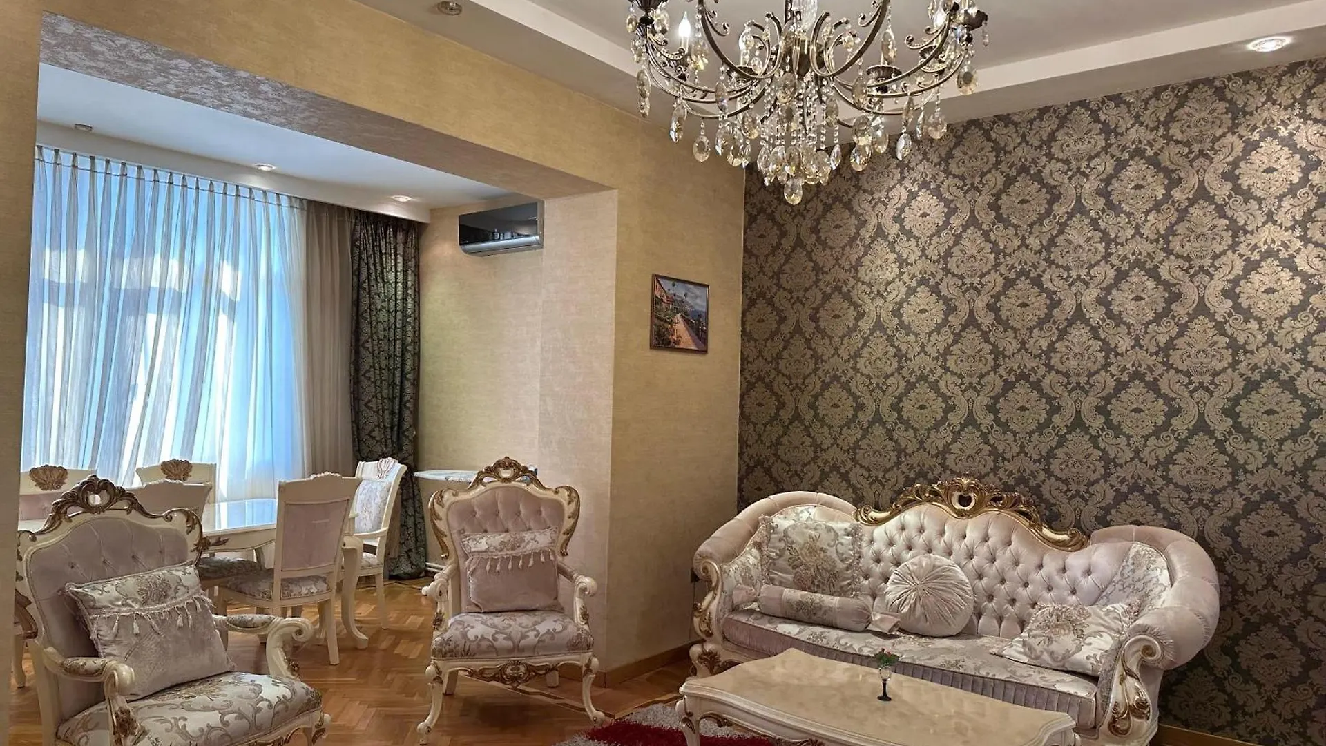 Golden Apartment By Bakuapart  Baku